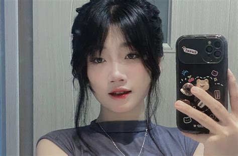 Ảnh Huyền Bạch Bạch mặc bikini tổng hợp hình đẹp sexy nhất