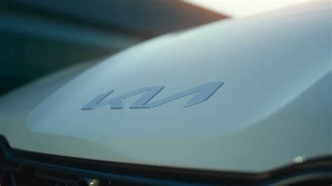 Kia Unveils New Logo Design that Reflects Focus on Mobility - The ...