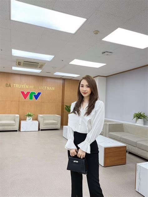 Diễn viên Quỳnh Nga bikini sexy khoe đường cong quyến rũ