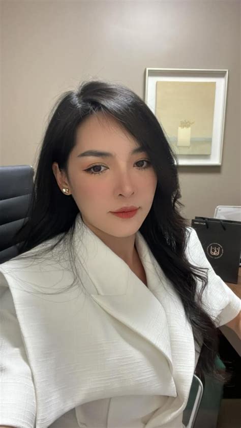 Hot Girl Dao K O V Thanh Qu Nh Nhan S C V Cu C S Ng Thay I Th N O Sau G N N M