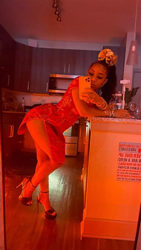 Iâm feeling sexy in these heelsðŸ nudes highheelsNSFW NUDE PICS ORG