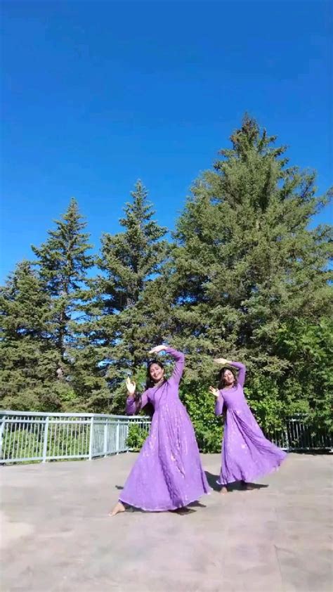 Beautiful Anarkali Designs Dance Poses Dance Music