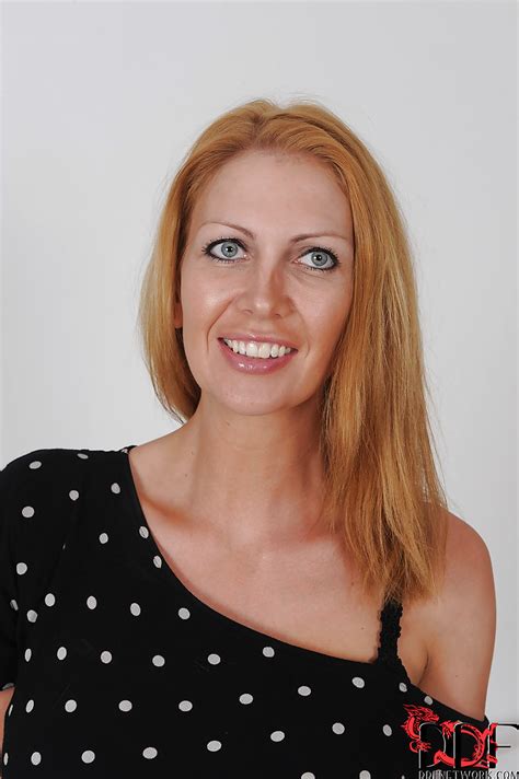 Blue Eyed Glamorous Milf With Big Tits And Slender Body Leigh Darby Porn Pictures XXX Photos