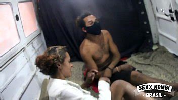 Cracuda afrenta a Covid 19 y folla sin condón en el VW Completo en ROJO XVIDEOS