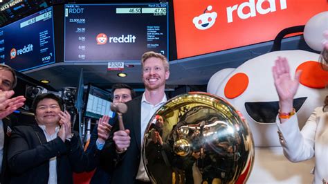 107391068 1711045357759 Gettyimages 2102328169 Reddit3944729zf8szg2