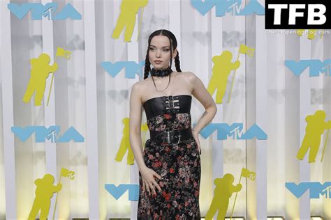 Dove Cameron Flaunts Her Sexy Tits At The Mtv Vmas In Newark Photos Pinayflixx Mega