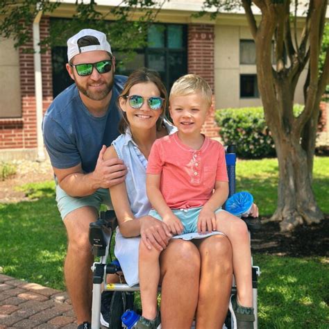 Hot Sexy Haley Odlozil Bikini Pics