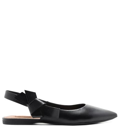 Sapatilha Preta Couro Bico Fino Slingback La O Arezzo