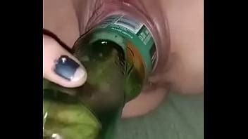 Water Bottle Deep In My Pussy XNXX