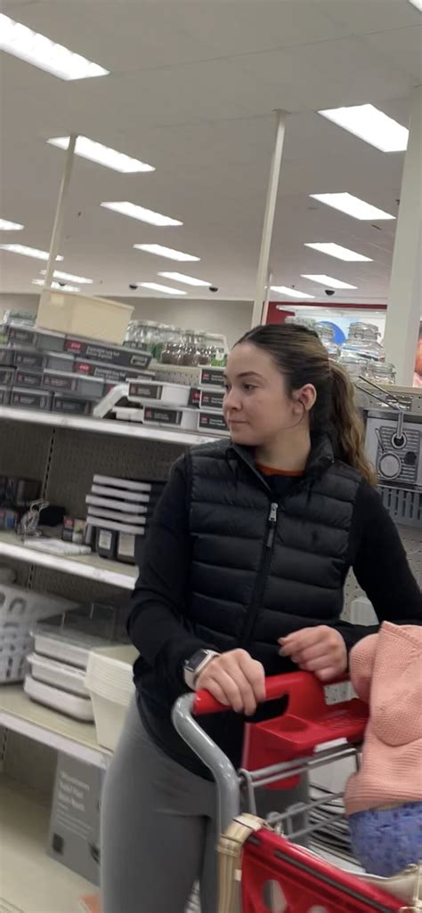 Super Tight Latina Milf Tight Grey Leggings Spandex Leggings Yoga Pants Forum