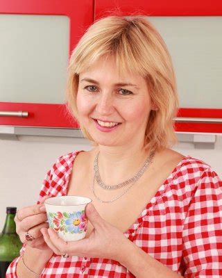 Horny Mature Babe In The Kitchen Porn Pictures XXX Photos Sex Images PICTOA