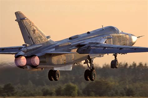 Sukhoi Su-24 - Militär Wissen