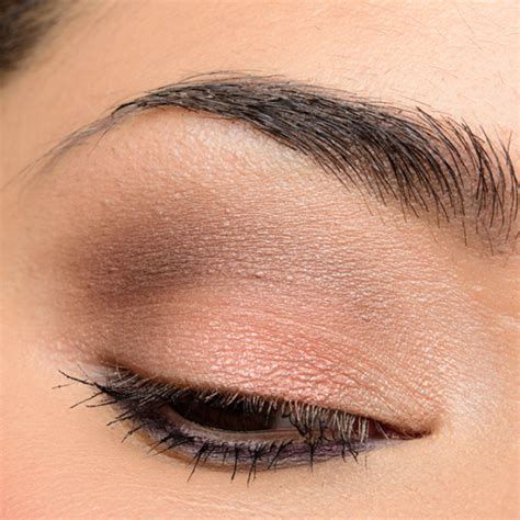 Clarins Nude 01 Eyeshadow Palette Review Photos Swatches