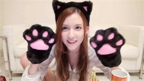 Hot girl Nhật gây shock khi đóng phim người lớn