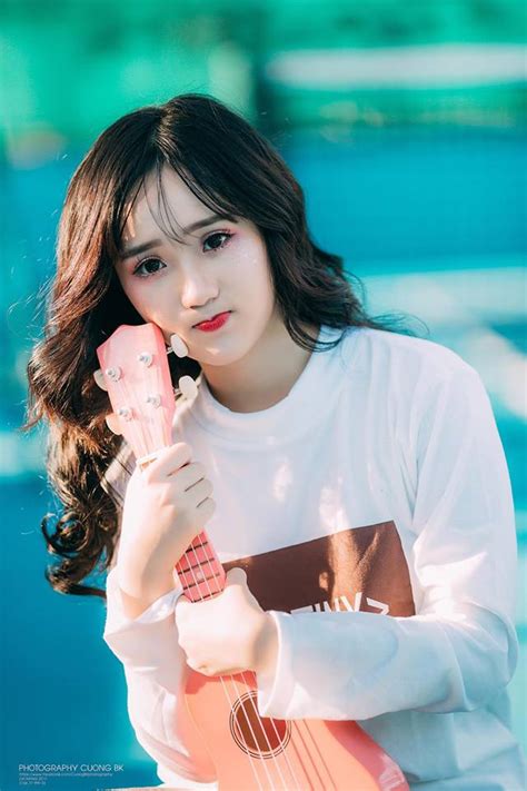 Mê mẩn với nhan sắc của hot girl 10X Đà Nẵng cực kỳ tài năng