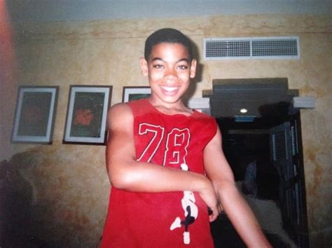 Aaron Pierre Age, Net Worth, Girlfriend, Family and Biography (Updated