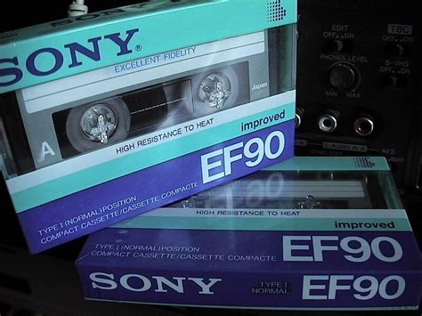 Где сейчас купить новые компакт-кассеты? Исчерпывающий список продавцов ...