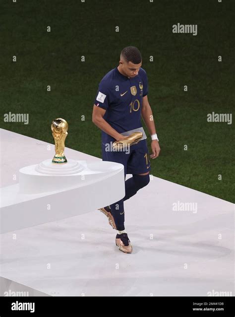 Lusaier Qatar 18th Dec 2022 Kylian Mbappe Walks Pass The Fifa World