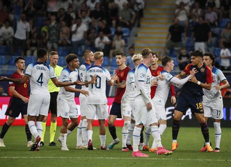 Espa A Cae En La Final Y Deja Sin T Tulo A Veiga Y Manu S Nchez