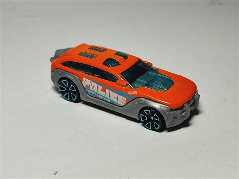 Loose Hot Wheels Hw Pursuit Hobbies Toys Toys Games On Carousell