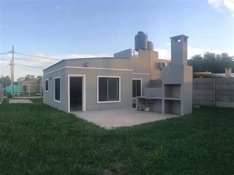 Casa Venta 3 Ambientes A Estrenar 3 Cocheras 90m2 Moreno 1100