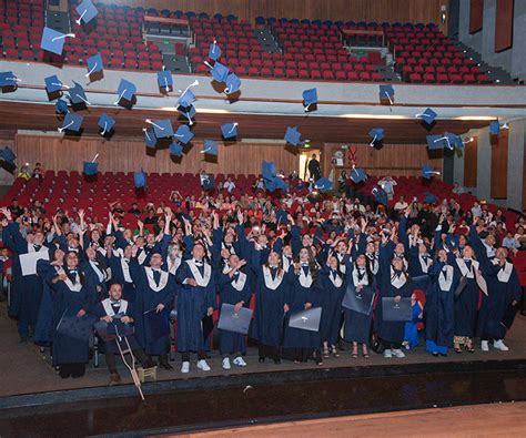 Celebraci N Por La Graduaci N De Nuevos Profesionales De Chinchin