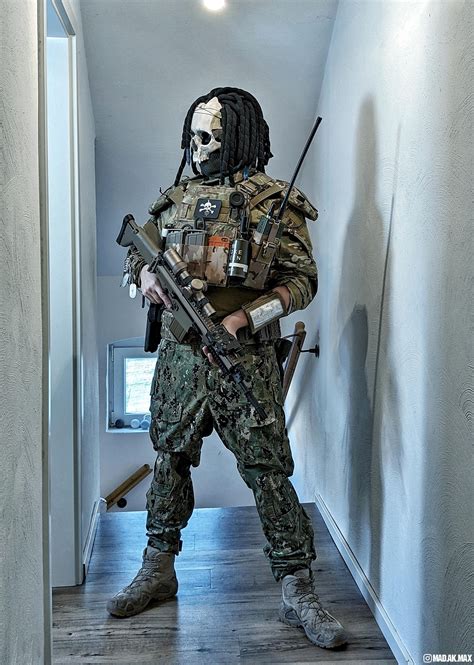 My 1:1 EFT / Escape from Tarkov Death Knight Kit / Goons : r/gaming