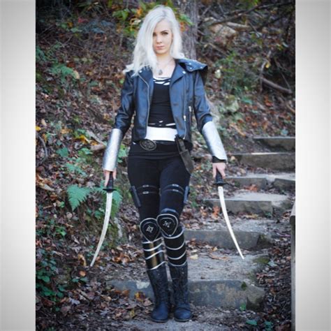 Solo Pic Of My Celeana Cosplay Throneofglass Sarahjmaas Celaena Sardothien Aelin Galathynius