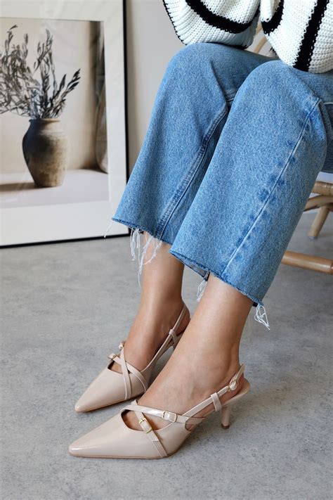 POLKA STORE Obsession Dual Sivri Burun İki Bantlı Tokalı Bej Nude Ten Ekru Rugan Topuklu Kadın