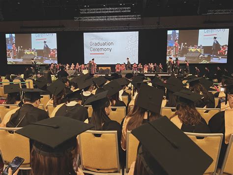 Staff are striking at the swinburne university wantirna campus today 2
