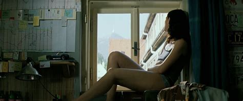 Nude Video Celebs Klara Issova Nude Grandhotel 2006