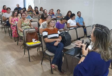 Educação de Paulista intensifica formação continuada em Gestão Escolar