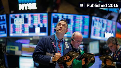 Opinion | Who Gets the Blame for the Slowing Economy? - The New York Times