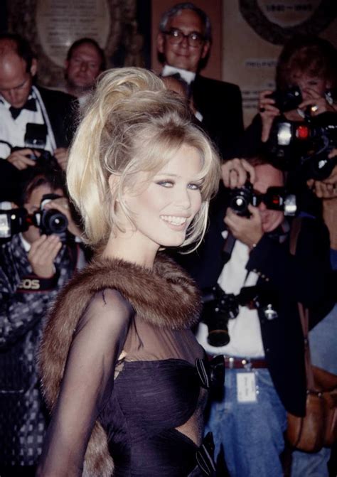 ART - PRAY - SHOP: Claudia Schiffer / 90's Candid