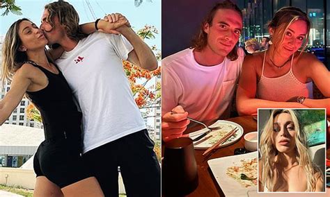 Spanish Tennis Star Paula Badosa Reveals The SEX DREAM She Had Daily Mail Online