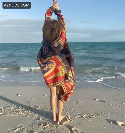 Jennifer Lopez Sexy Hitting The Beach In A Red Hot Bikini Aznude