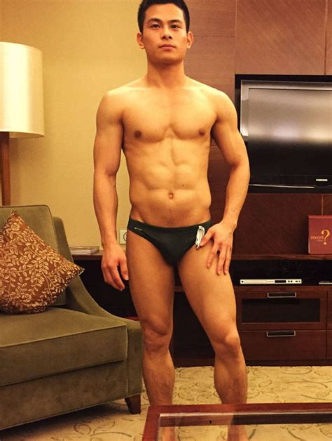 Naked Sexy Man QueerClick