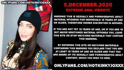 Hotkinkyjo Huge Anal Dildo From Mr Hankey Extreme Prolapse Scrolller