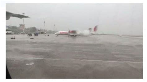 BREAKING NEWS Cuaca Buruk 2 Pesawat Gagal Take Off 1 Gagal Landing