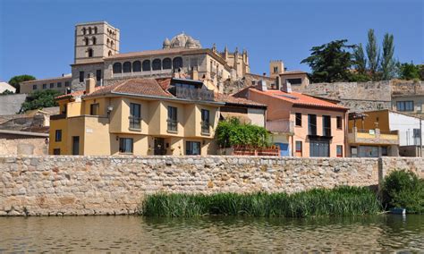 Что посмотреть в Саморе. Достопримечательности города. Романская ...