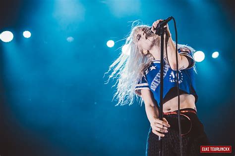 HD wallpaper: Hayley Williams, Paramore, blonde, concerts | Wallpaper Flare