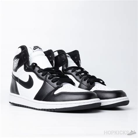 Air Jordan 1 Retro Black White 2014