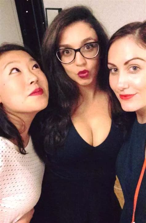 Glasses And Cleavage Nudes GirlswithGlasses NUDE PICS ORG