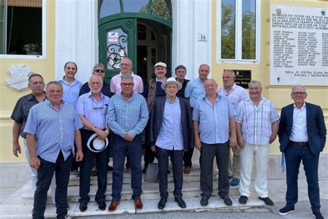 Okupili se bivši učenici c razreda Nautičari proslavili godišnjicu mature Novi list