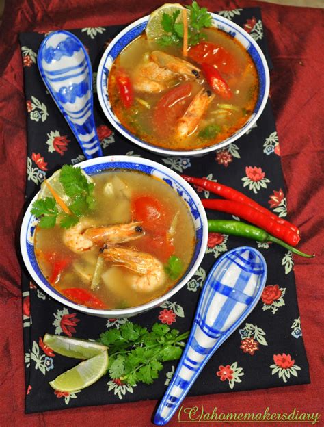 Tom Yum Goong Hot N Sour Thai Prawn Soup A Homemaker S Diary