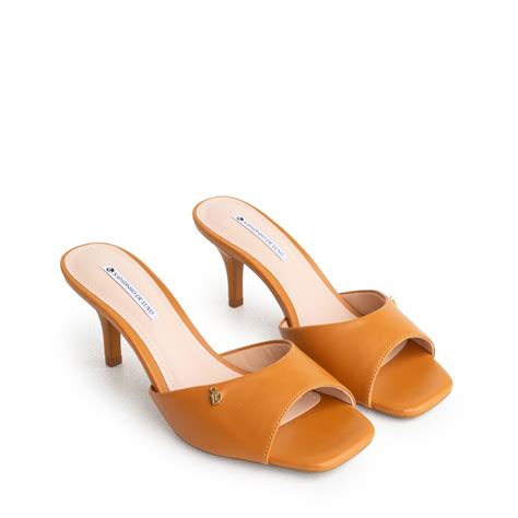 Tamanco Nude Almond Salto Alto Baixo Logo Sdl Laranja