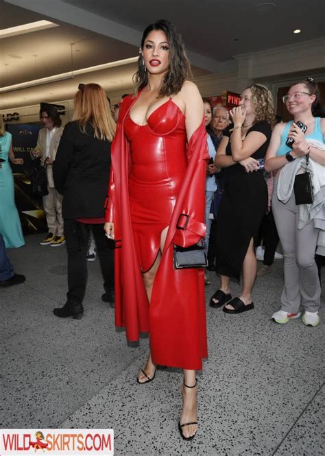 Hot Photos By Richa Moorjani