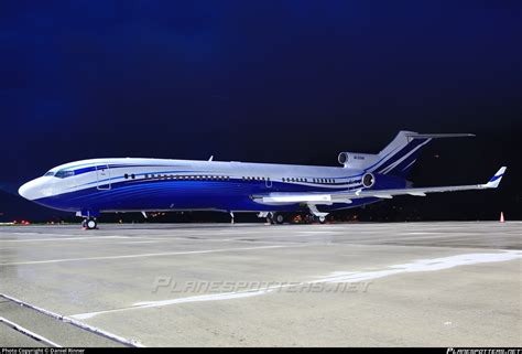 M STAR Starling Aviation Boeing 727 2X8 A RE WL Photo By Daniel