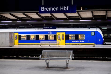 Dreadlocks und Gen Z Was über Dienstanweisung der Nordwestbahn