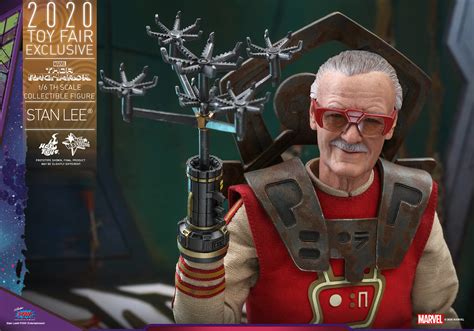 Hot Toys Thor Ragnarok Stan Lee Th Scale Collectible Figure